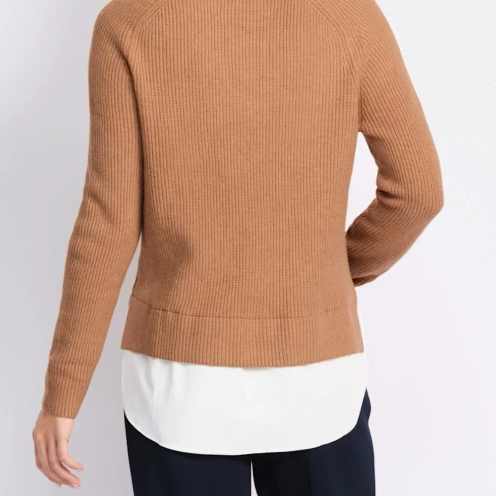 Tan V-Neck Knit Sweater Relaxed Fit - Picture 2 of 6